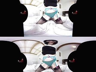 Smokin Hot Underpants In Virtual Reality